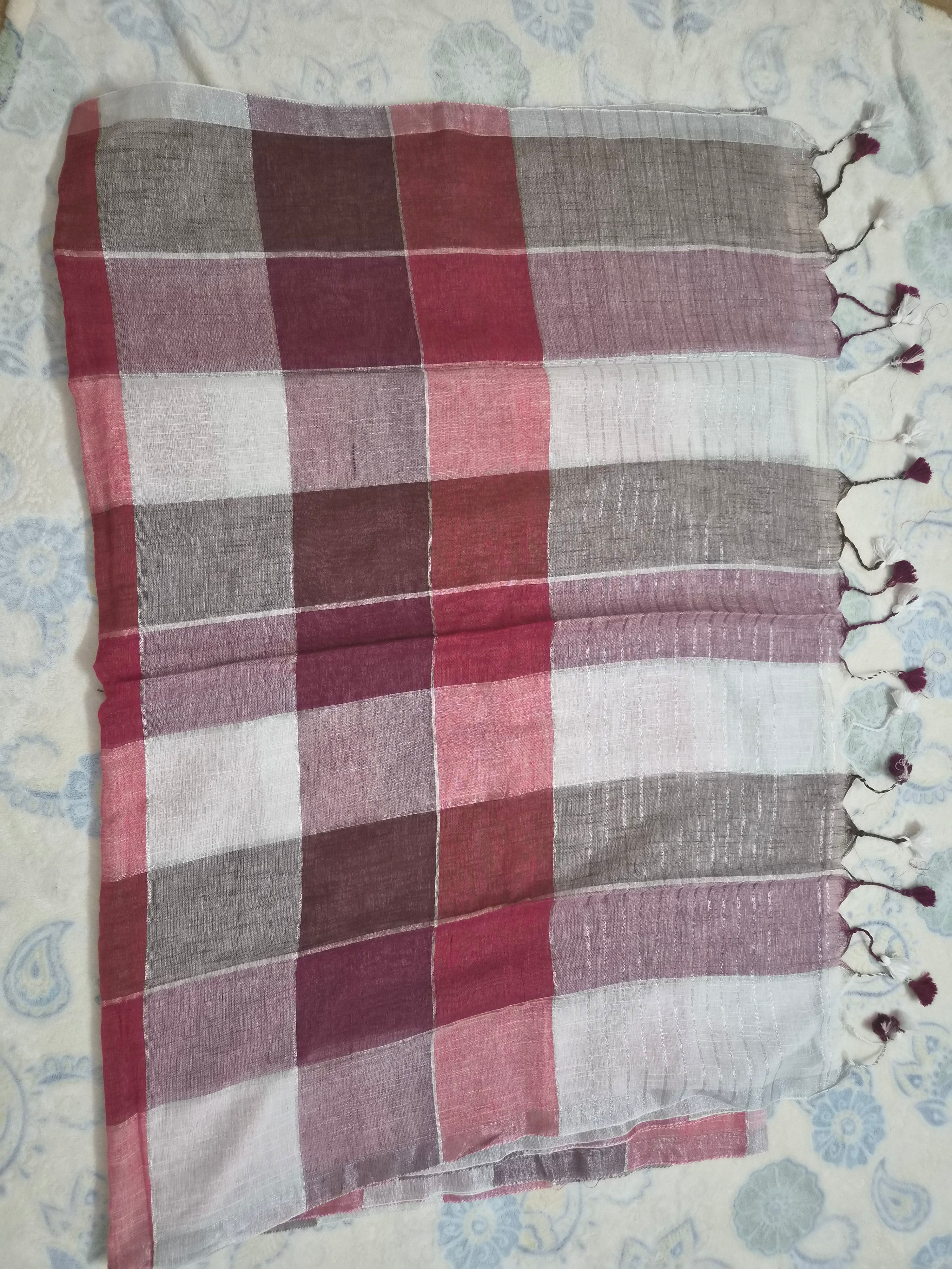 Wine & Mauve Linen Check Saree