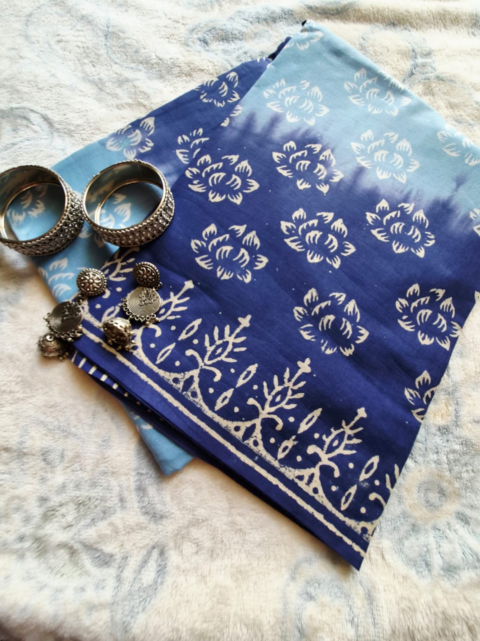 Blue Tie-Dye Floral Saree